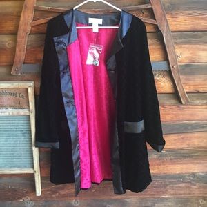 Holiday winter velvet coat never worn size M